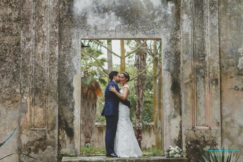 Karla & Enrique<br /><small style='display: block;line-height: 1.3;'>Hacienda Chichí Suárez</small>